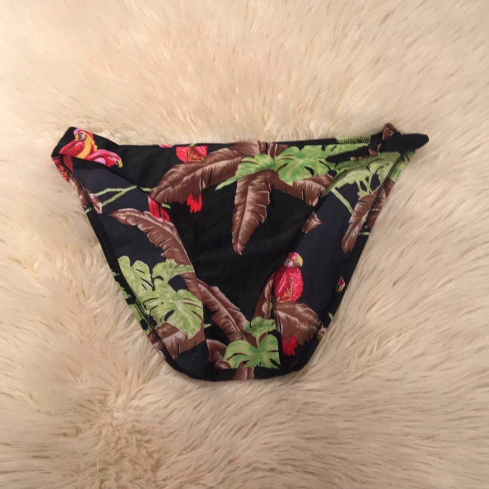 bebe bikini bottom